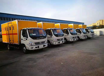 海尾镇爆破器材运输车